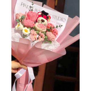 Bó hoa tone gấu hồng bằng len💐