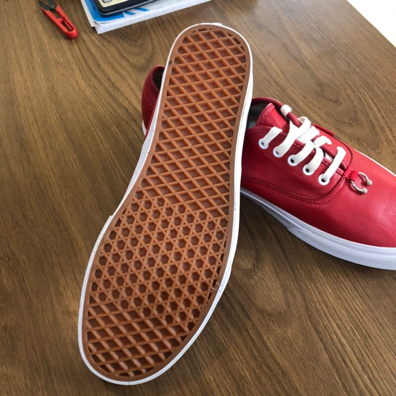 Giày Vans piercing racing red box thay thế