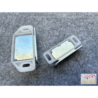 Hít cửa tủ