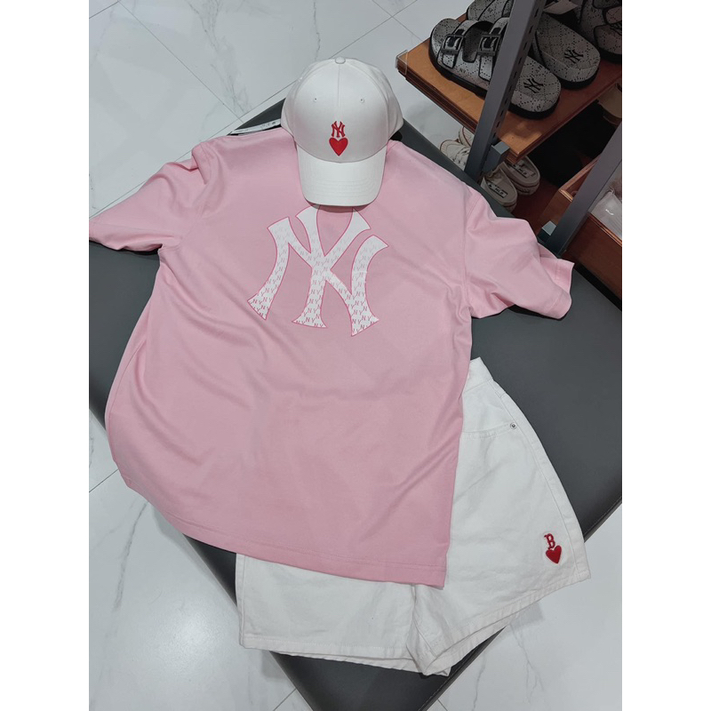 Áo MLB Logo Monogram Hồng