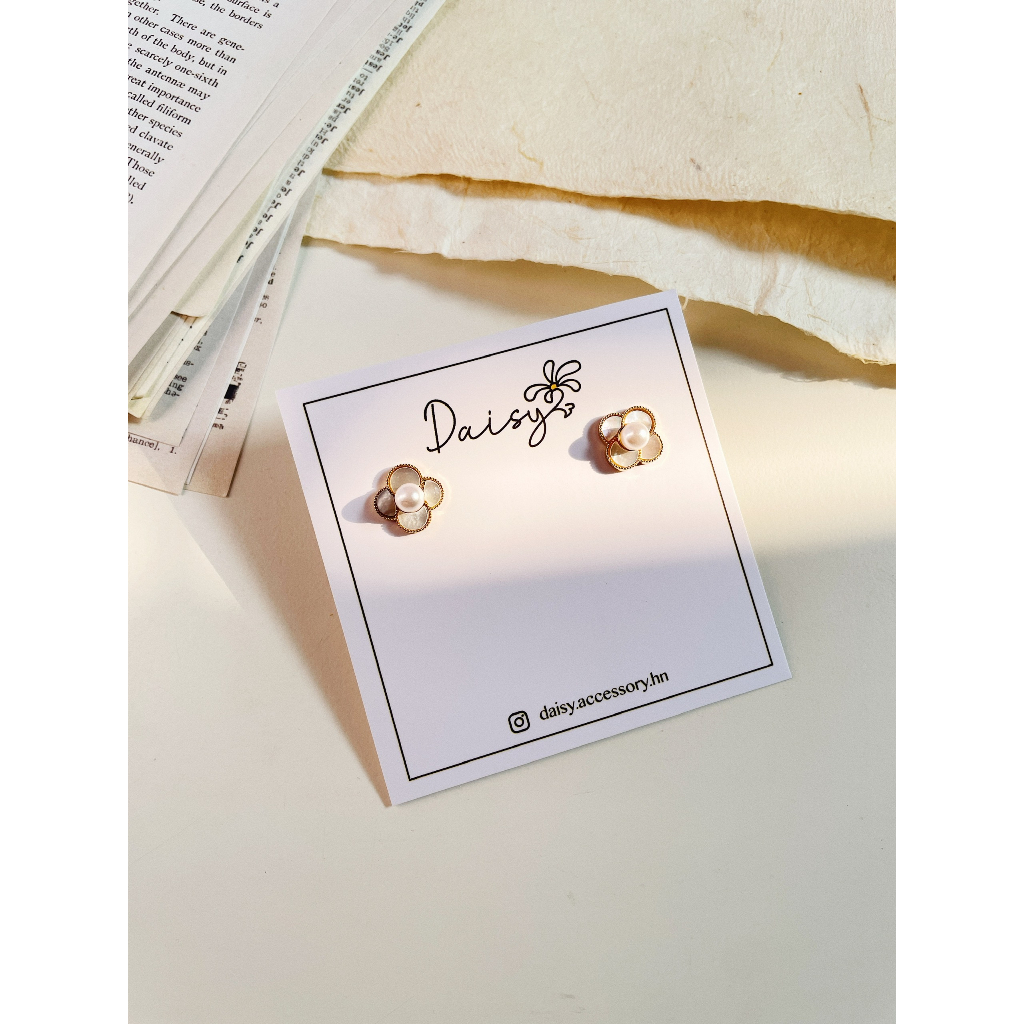 Khuyên tai cỏ 4 lá |daisy.accessory.hn|