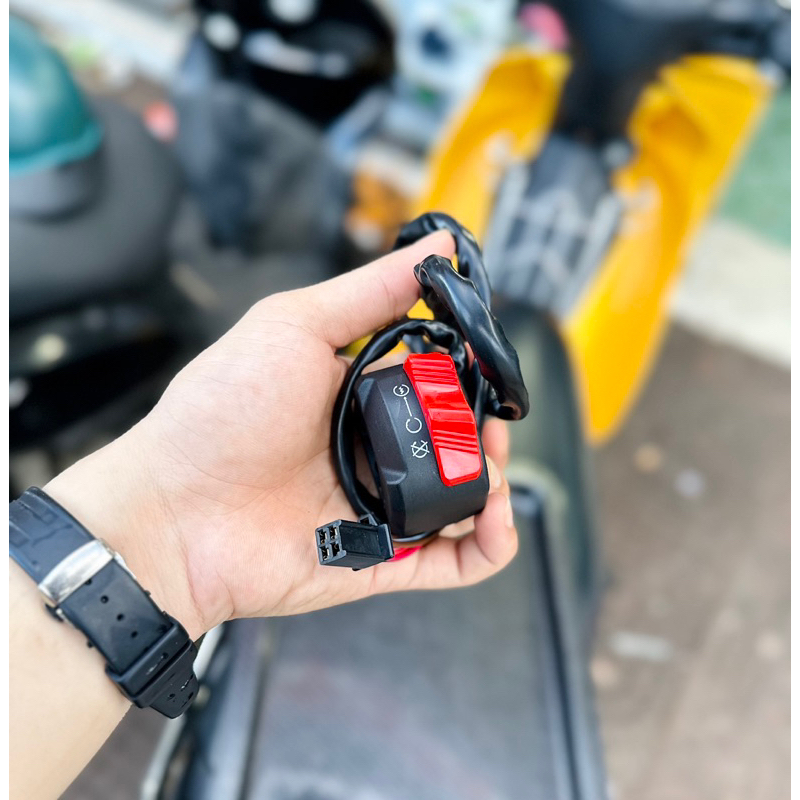 Cùm công Tắc yamaha TFX A50 bên phải lắp nhiều dòng xe