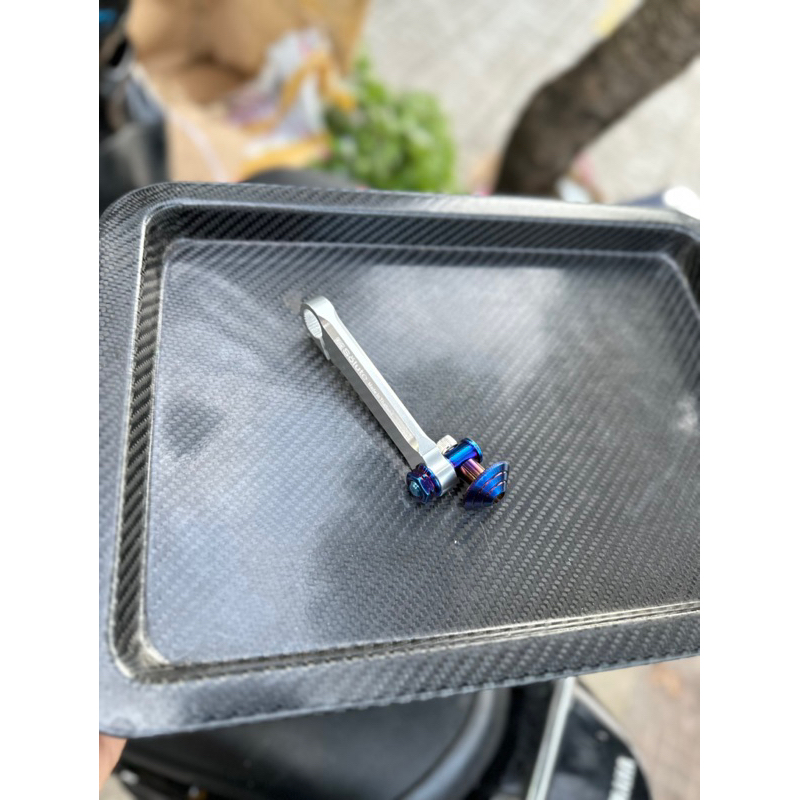 Càng thắng Solute Thailand Núm Vặn Titanl