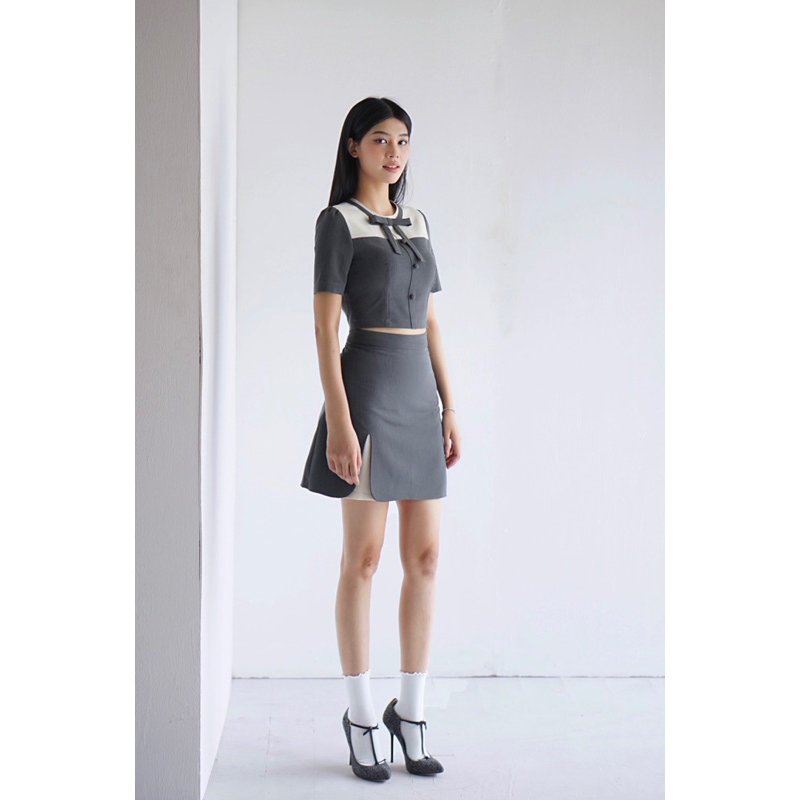 Set Đồ Nữ Gồm Áo CropTop Đính Nơ Jirene Top Sonnet và Chân Váy Ngắn Xẻ Đùi,Bộ Đồ Nữ Tiểu Thư, Trẻ Trung