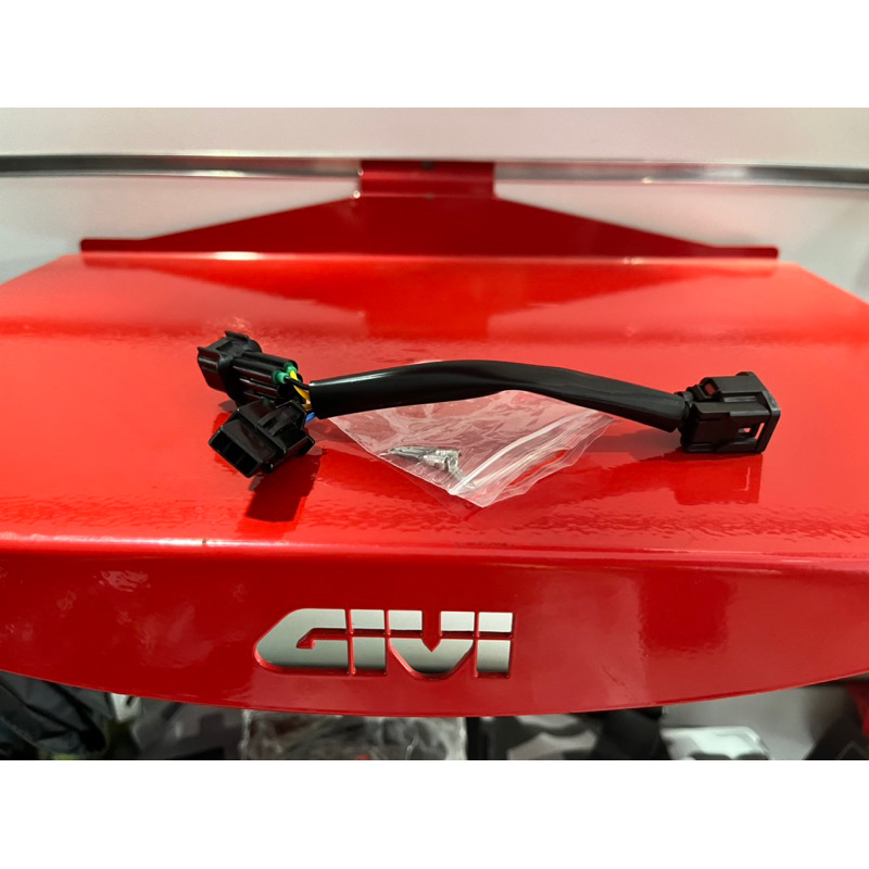 Jack chống nước Đế Givi M7m Cos Đèn Hậu Winner X - Exciter 150/155 - NVX