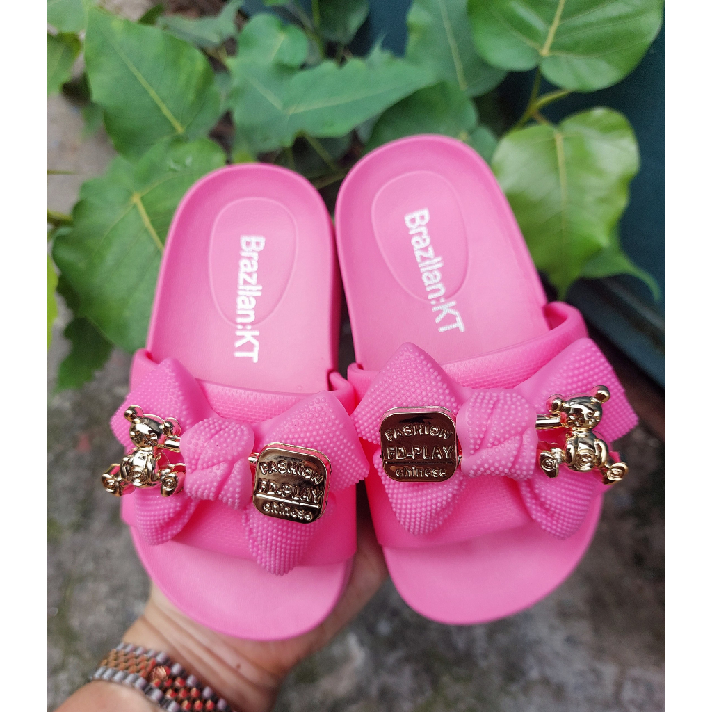 Dép lê cho bé gái quai ngang nơ gấu, dép cho bé đế cao 3 cm siêu nhẹ siêu êm, chất liệu xốp EVA cao cấp DQN01