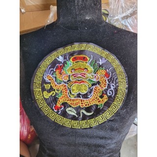 Hình tròn thêu rồng
