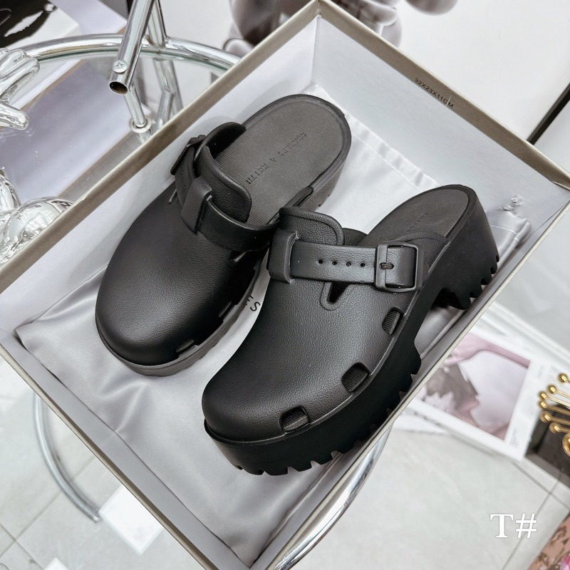 MÃ CK1 -71928881 GIẦY SỤC LỖ CNK SIÊU NHẸ full hộp