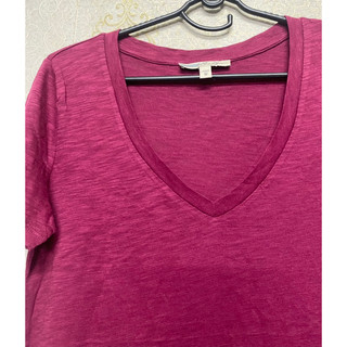 Áo thun cotton cổ tim vnxk