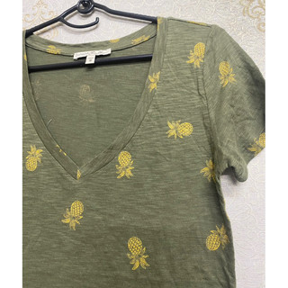 Áo thun cotton cổ tim vnxk