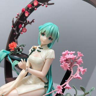 Mô hình nhân vật nữ Hatsune Miku Chinese Ver xinh xắn