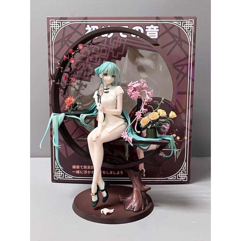 Mô hình nhân vật nữ Hatsune Miku Chinese Ver xinh xắn