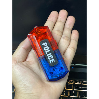 Đèn chớp Police xanh đỏ cài áo sạc lại bằng cáp USB