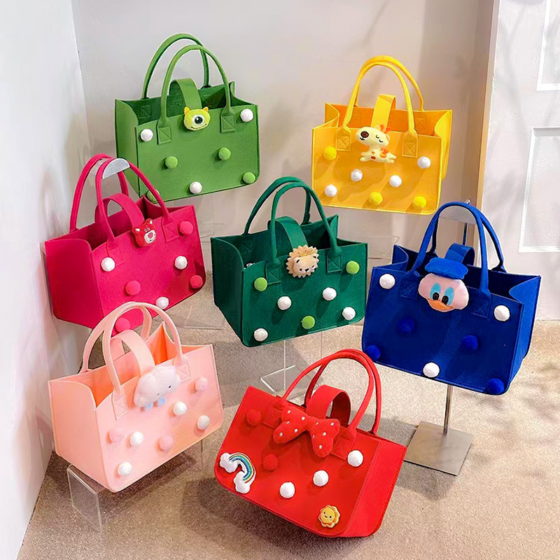 Túi Xách Vuông Bằng Vải Nỉ Gắn Gấu Bông Hoạt Hình Siêu Dễ Thương Phong Cách Hàn Quốc Cho Nữ