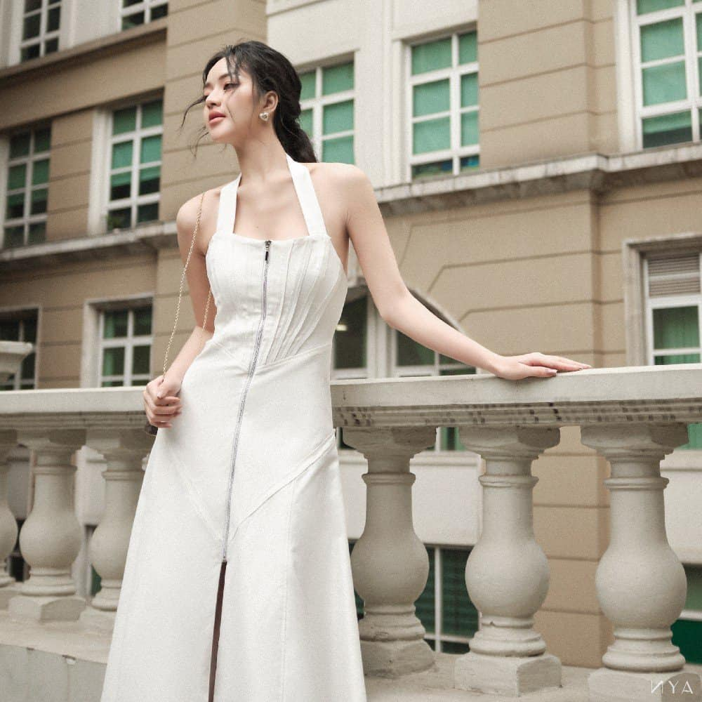 Váy Maxi Dài 2 Dây Cúp Ngang Xẻ Đùi Khóa Kim Loại Phía Sau SUNSHINE DRESS | NYA STUDIO