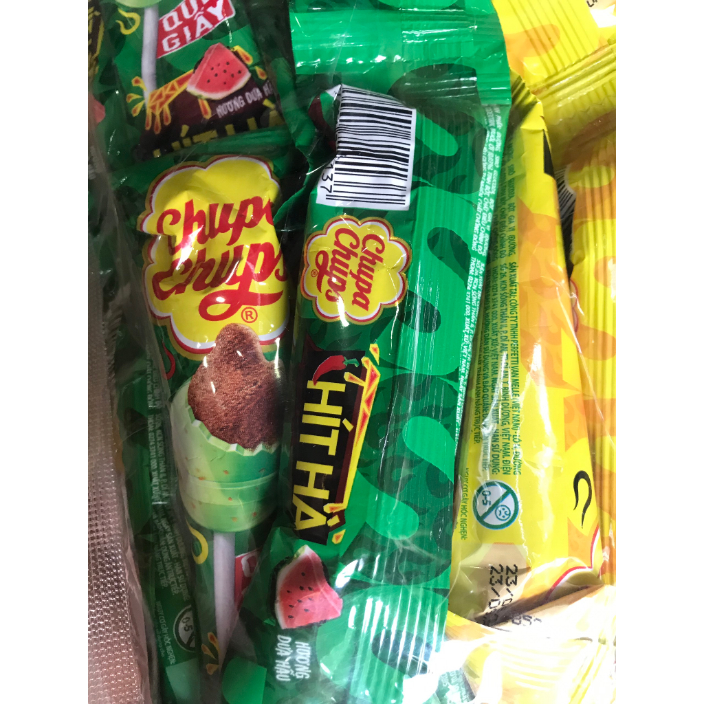 Kẹo Mút Chupa Chups Nhân Muối Ớt Hít Hà Với Hương Dưa Hấu Và Hương Dứa