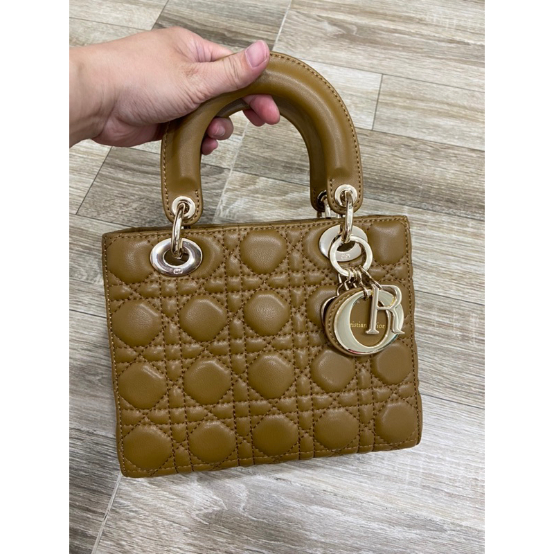 Túi si da thật hiệu Dior