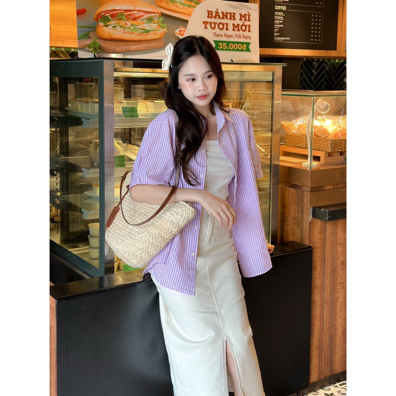 Áo Sơmi - 1 Túi - Tay Ngắn Lật - Thêu Chữ - Kẻ Dọc