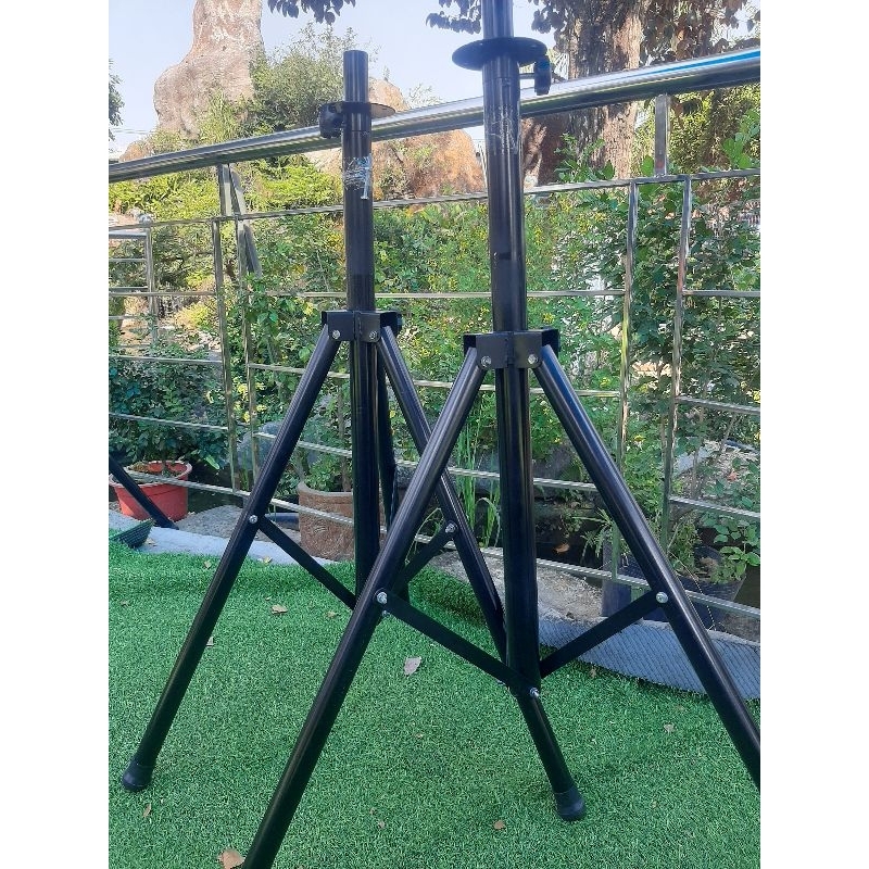 Chân loa sân khấu,chân loa đứng,300k/2 chân,3 chân dài 75cm,ống 32,đầu cắm vào loa ống 34