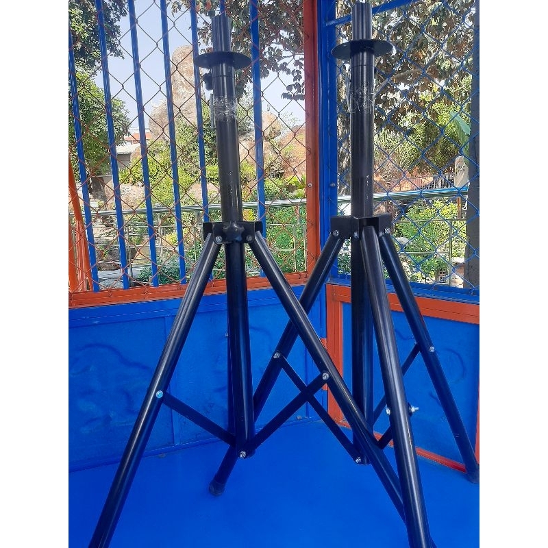 Chân loa sân khấu,chân loa đứng,300k/2 chân,3 chân dài 75cm,ống 32,đầu cắm vào loa ống 34