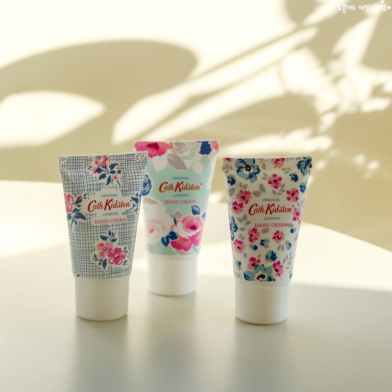 Kem Dưỡng Tay Hàn Quốc Hương Nước Hoa Cath Kidson Dưỡng Ẩm Lưu Hương Lâu