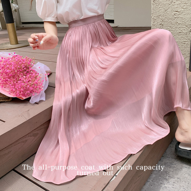 V.I.T House | Chân váy satin