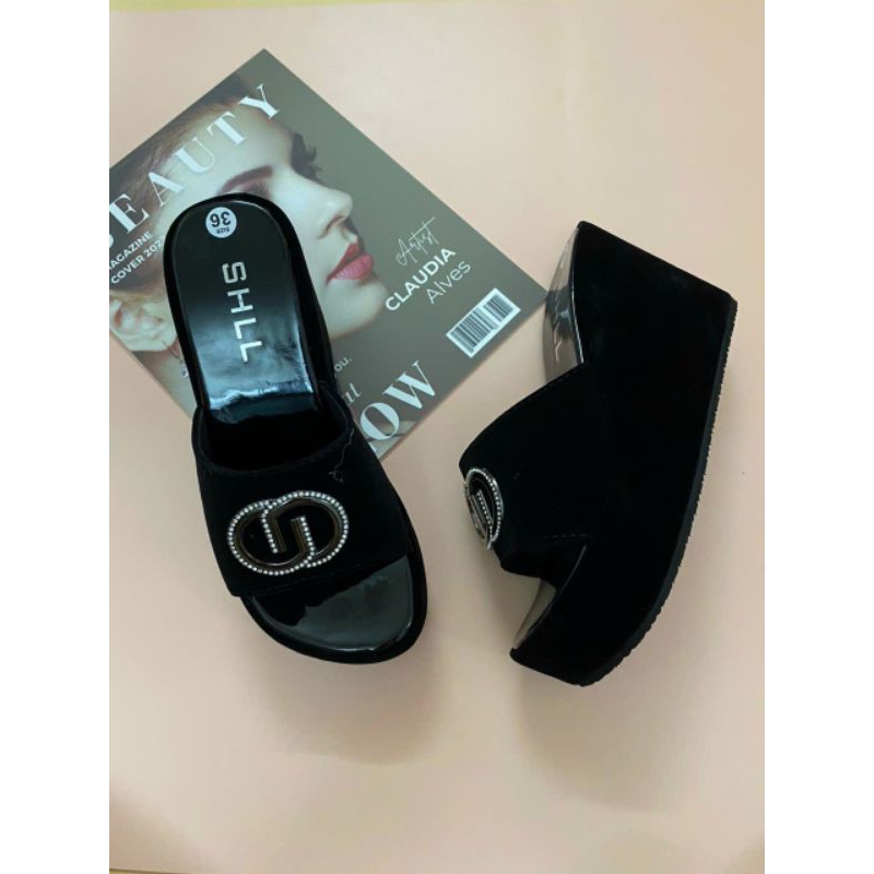 Dép xuồng bọc nhung cao 9p