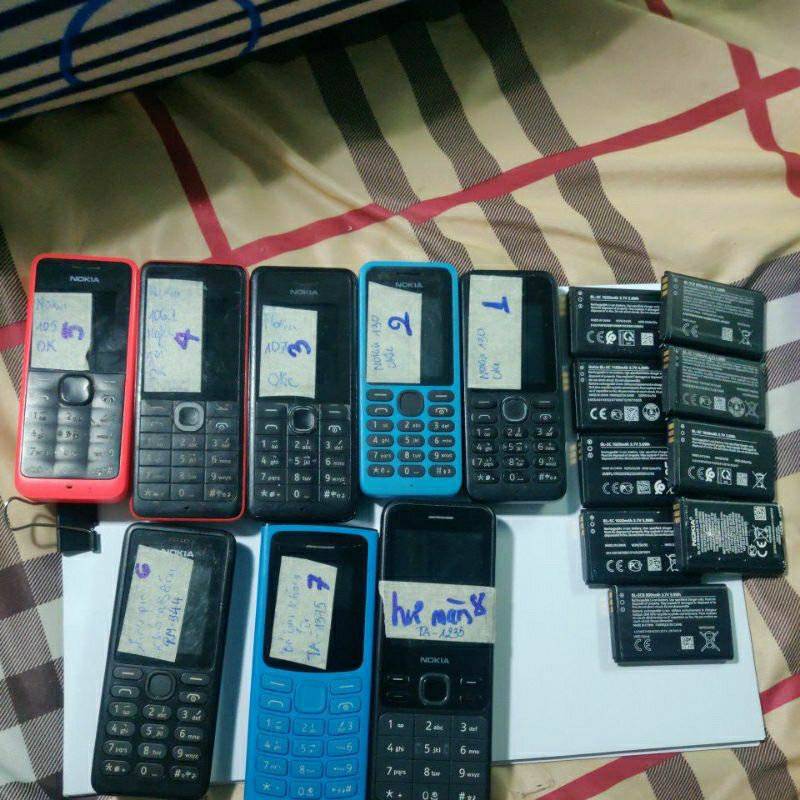 Điện thoại và xác nokia