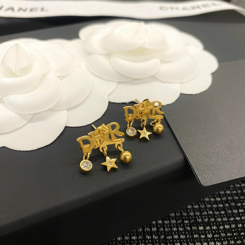 Bông tai titan cao cấp bền màu vĩnh viễn của Bà trùm phụ kiện