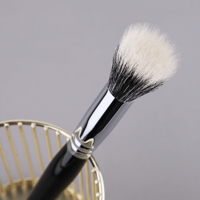 Cọ má hồng GUVIET lông thưa giúp đánh má siêu tự nhiên, ửng hồng mà không lo bị bết