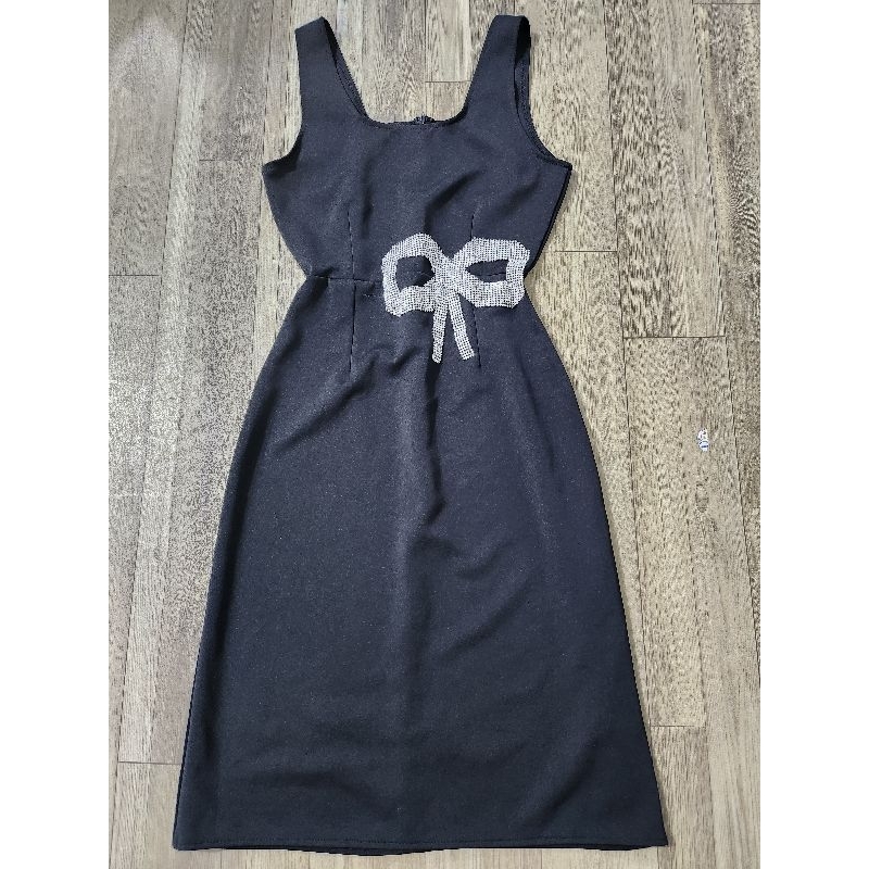 Thanh lý đầm body S,M, Mnhỏ, free size