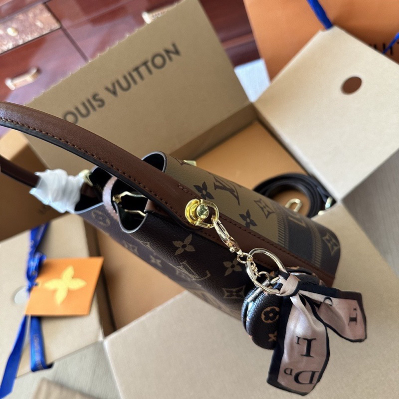 Túi Xách Nữ, Túi Ron Eo Vi Hoạ Tiết Mới Tặng Lèm Gương Và Khă. Super Full Box