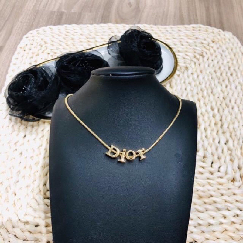 Sét phụ kiện titan bền màu vĩnh viễn vòng cổ_dior