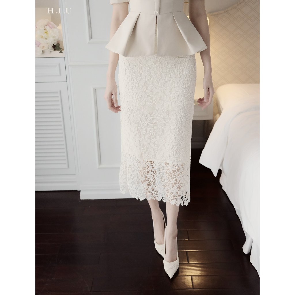 Chân váy nữ bút chì Ren hoa xẻ đuôi Reni Skirt H.I.U Fashion , thiết kế sang trọng 2 lớp dáng dài midi HIU design