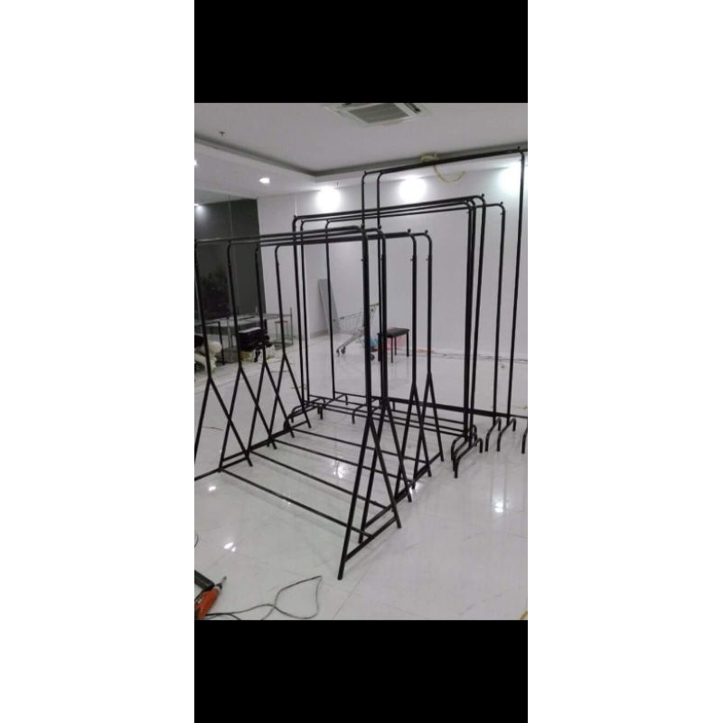 Kệ treo quần áo thông minh chân chữ Y,1tầng bằng sắt sơn tĩnh điện 3 lớp.1m5x1m5