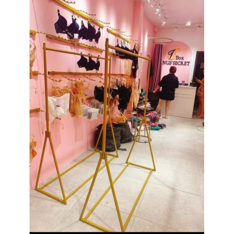 Kệ treo quần áo thông minh chân chữ Y,1tầng bằng sắt sơn tĩnh điện 3 lớp.1m5x1m5