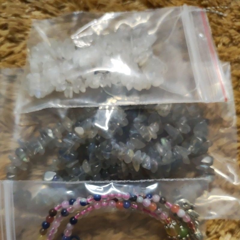 Đơn chốt trên lives