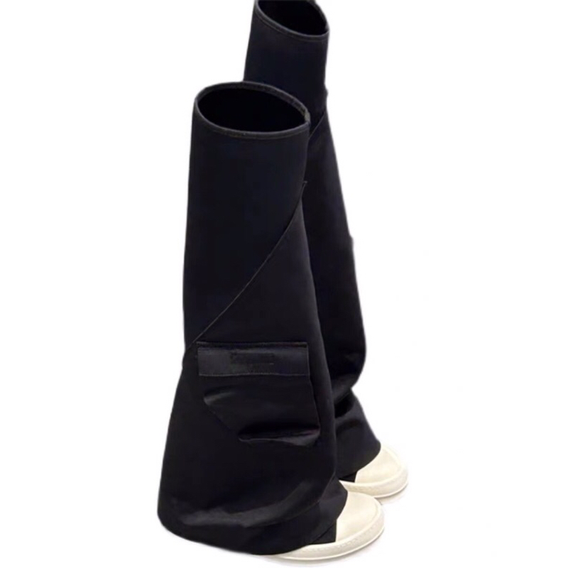 Đôi Boots độc lạ