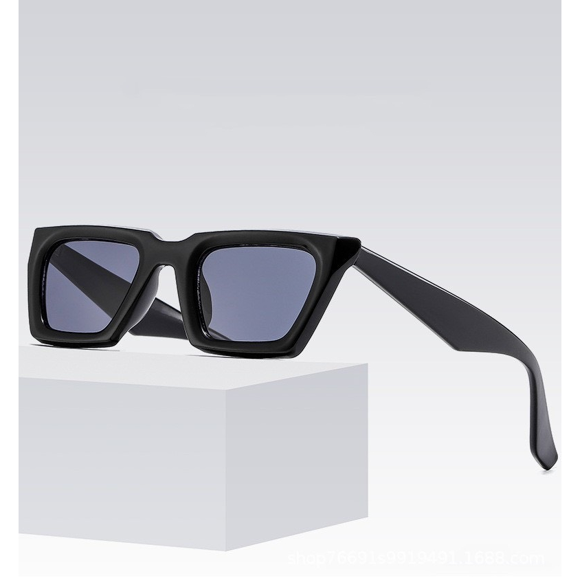 Mắt Kính Nam Nữ Chống UV Thời Trang Form Vuông Xếch Phong Cách