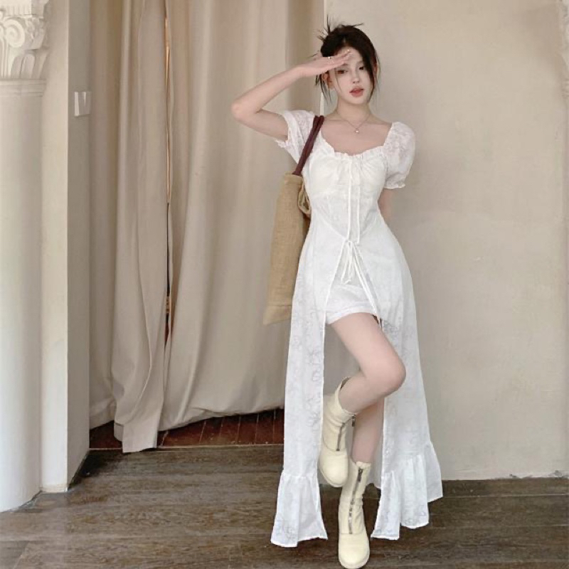 Váy xẻ tà oder không có sẵn