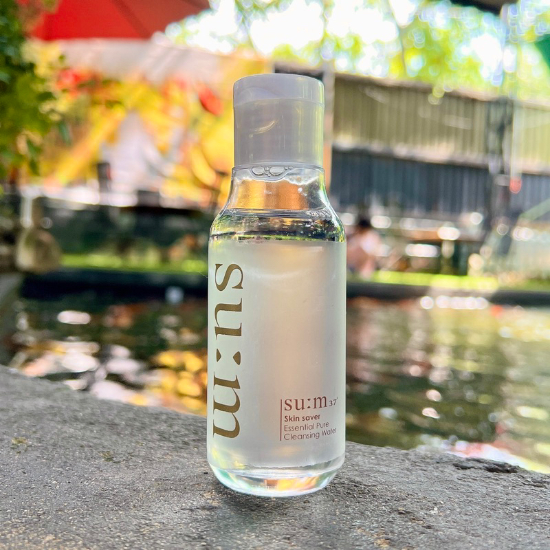 - Nước tẩy trang sum skin saver essential pure cleansing water
