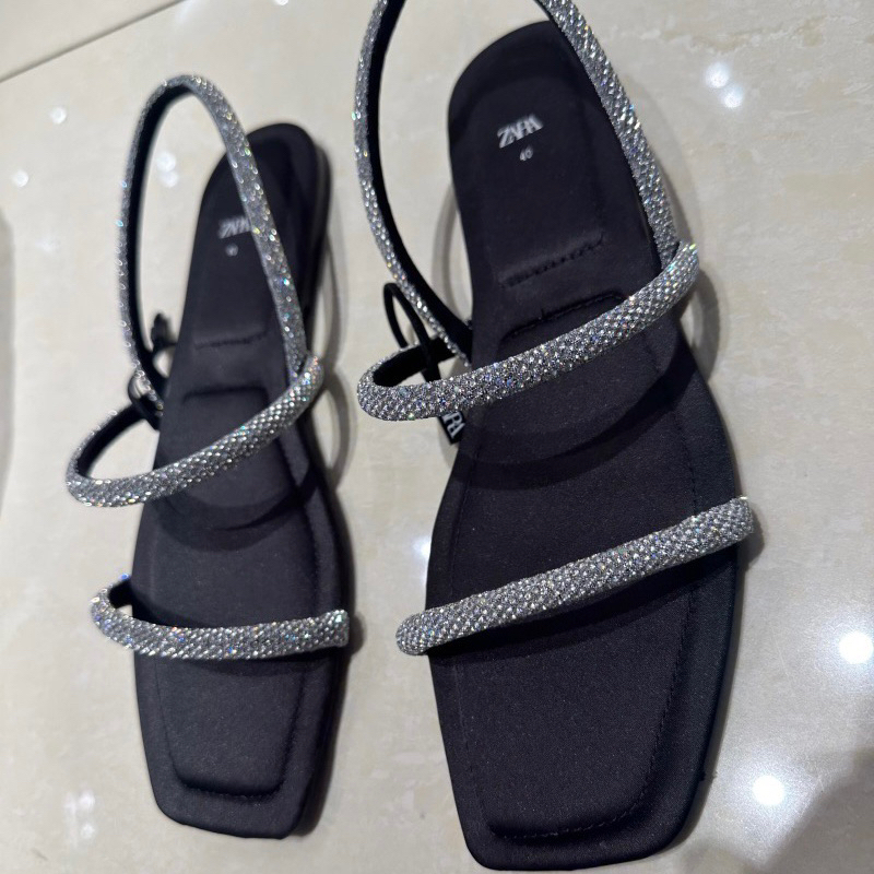 Sandal đế bệt quai đá lấp lánh Za.ra