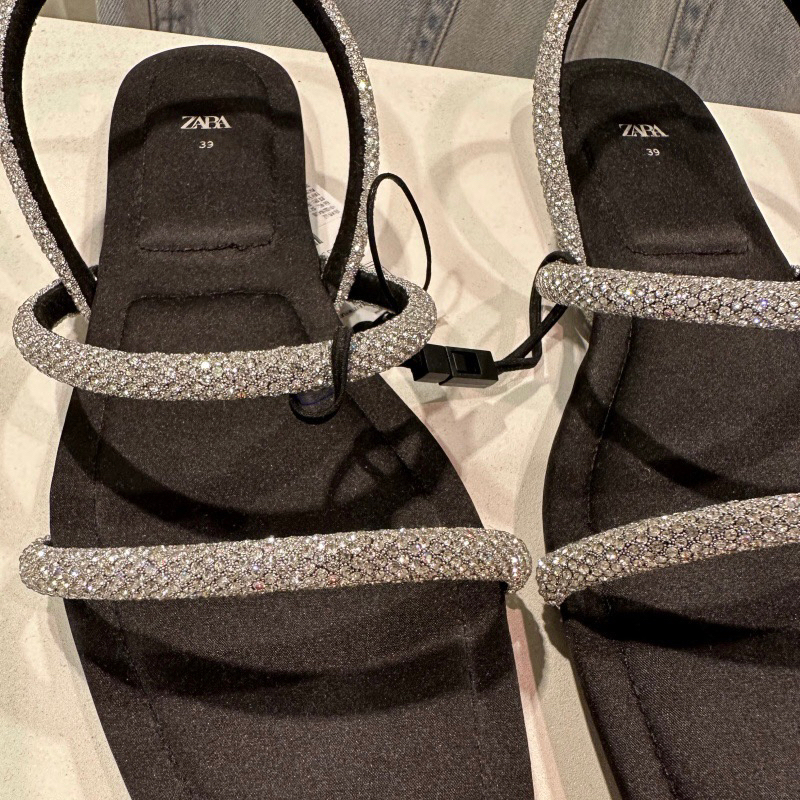 Sandal đế bệt quai đá lấp lánh Za.ra