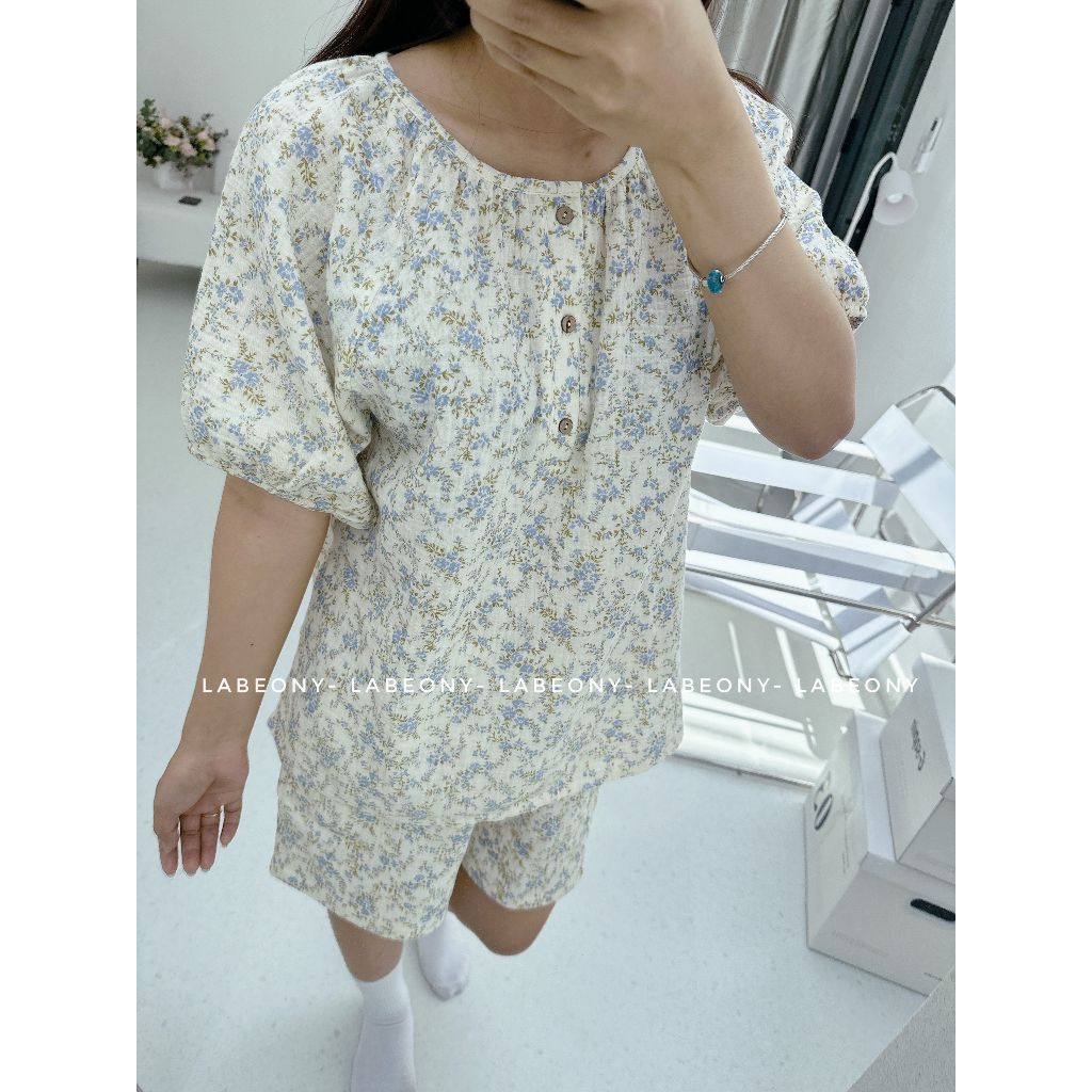 Đồ bộ nữ mặc nhà Pyjama cổ tròn đính cúc ngắn dài muslin Hàn Labeony