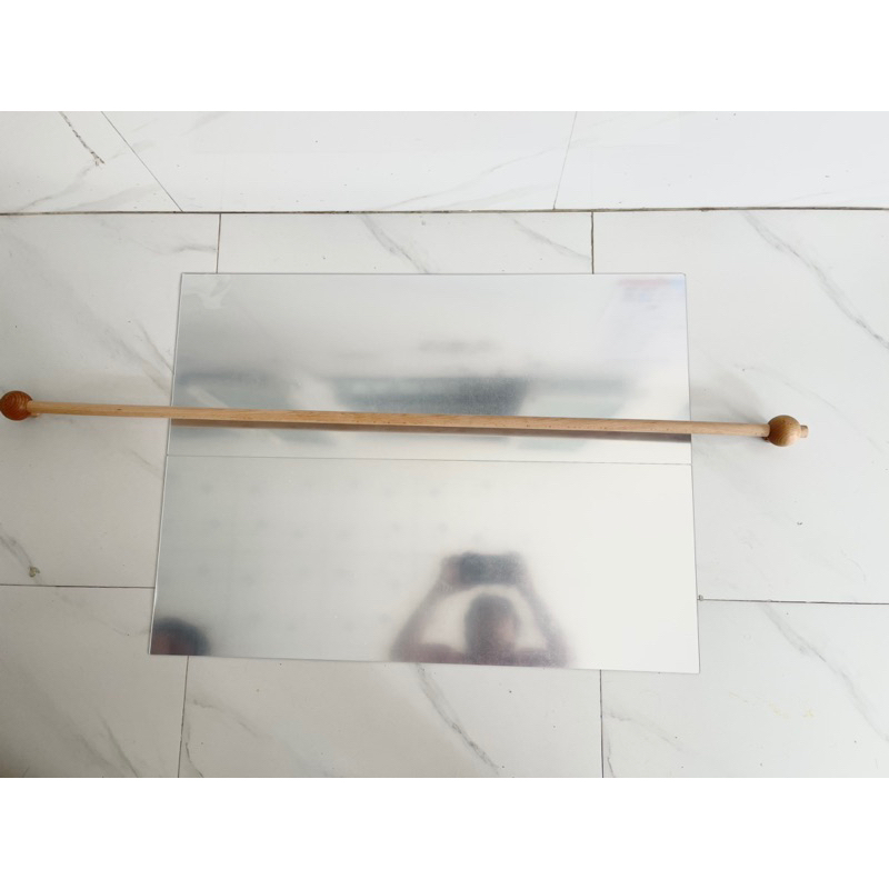 Gương Montessori tay vịn chống vỡ An Toàn  cho bé