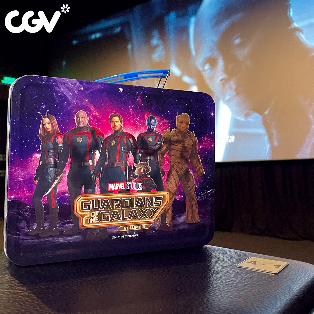 Hộp thiếc CGV Cinemas Vietnam Vệ binh giải ngân hà