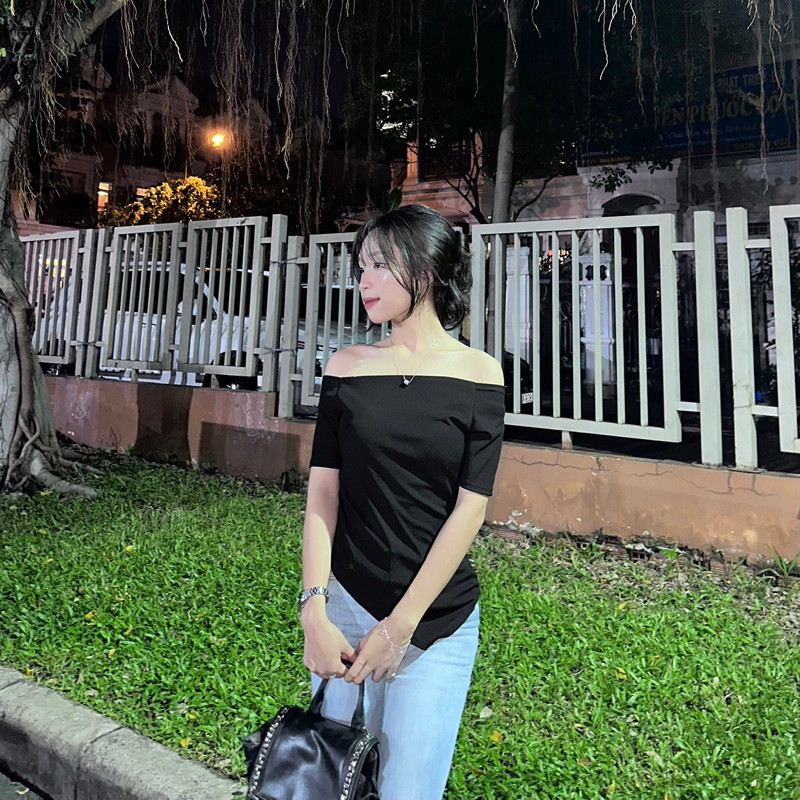 áo trễ vai vạt chéo