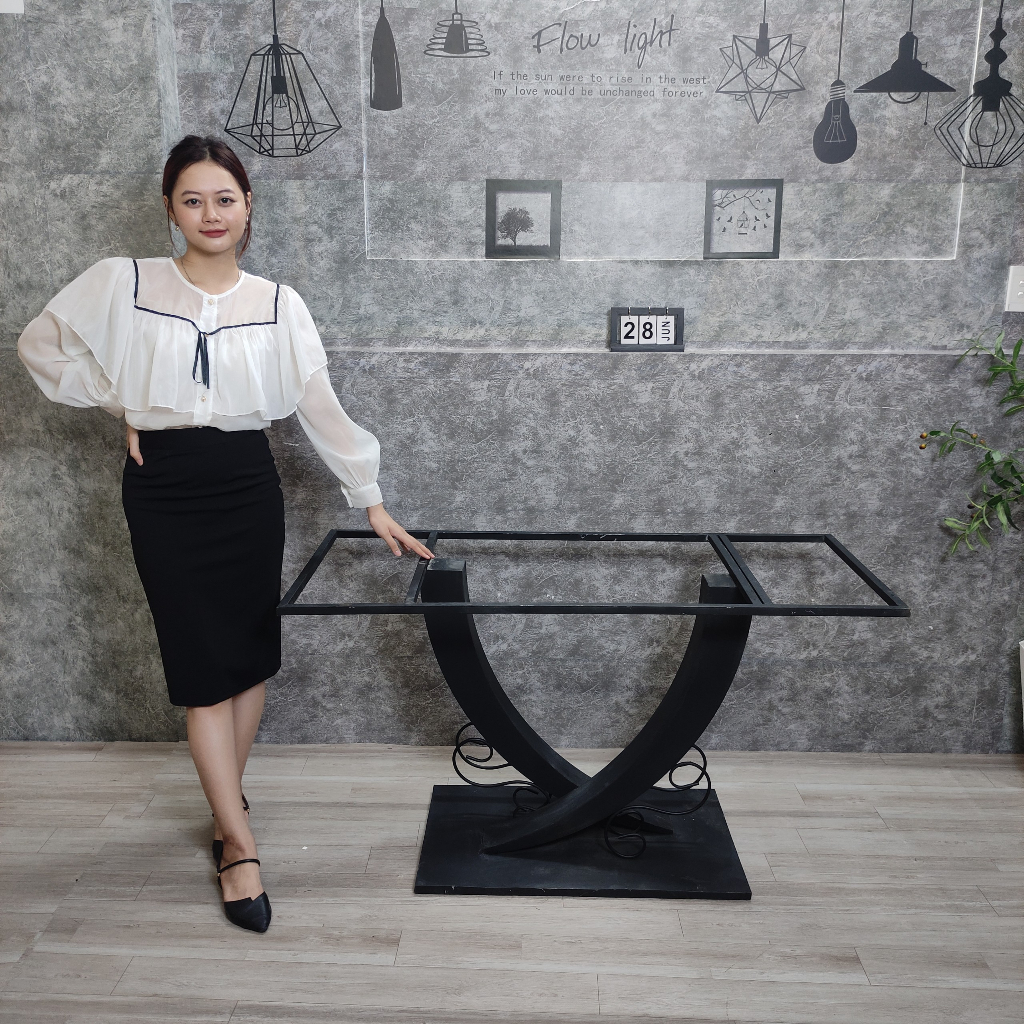 chân bàn ăn U uốn mới, liên hệ ở phần mô tả