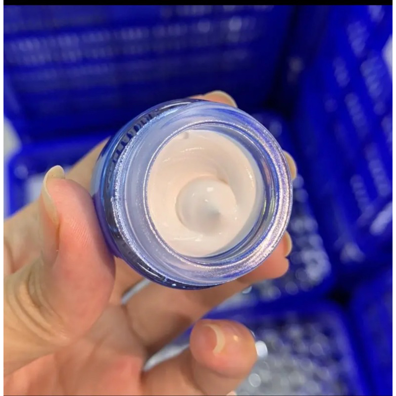 Kem sen  tuyết  sz nhỏ chính hãng Almonds