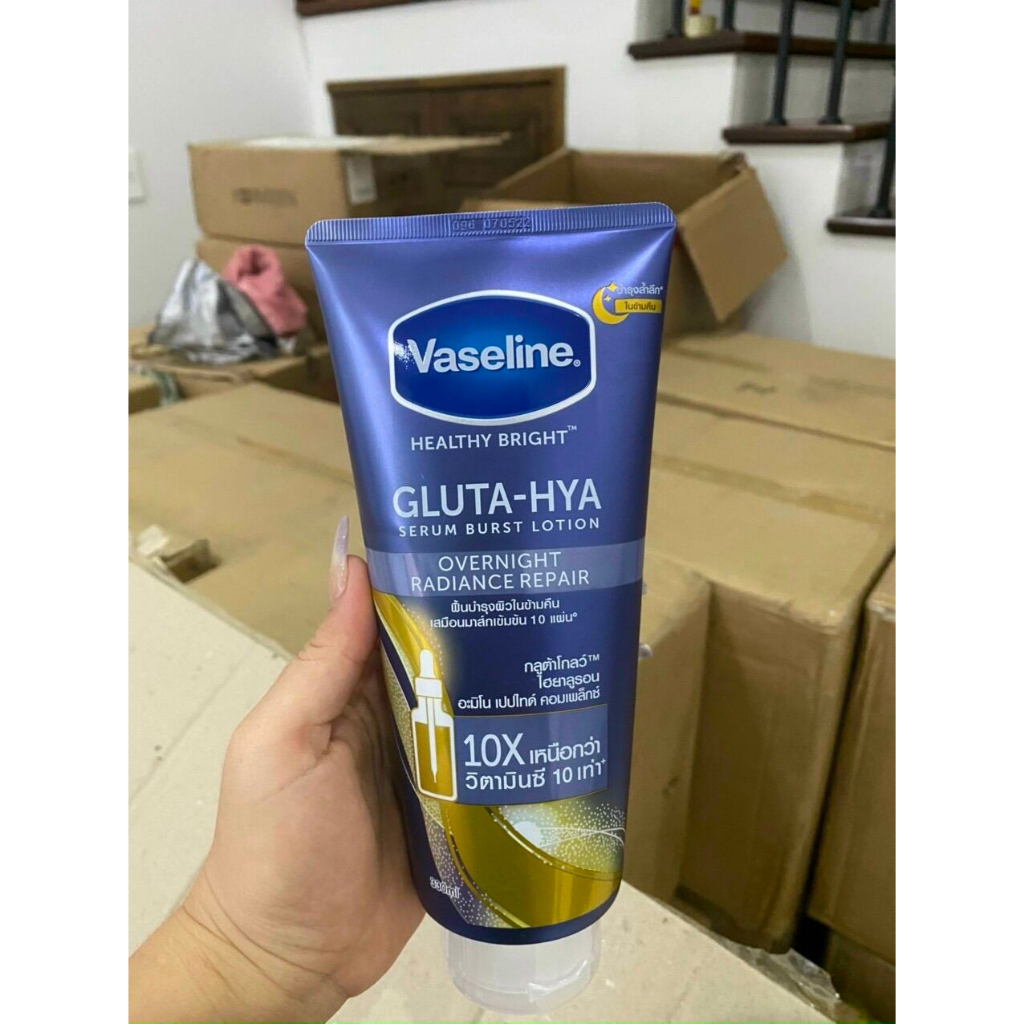 Dưỡng thể Vaseline Healthy Bright Gluta HYA 10X